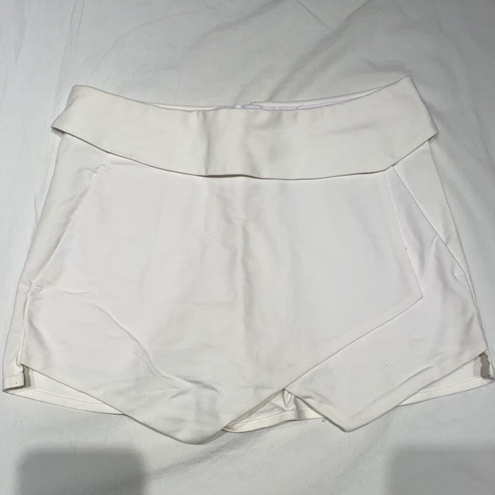 Aritzia skort